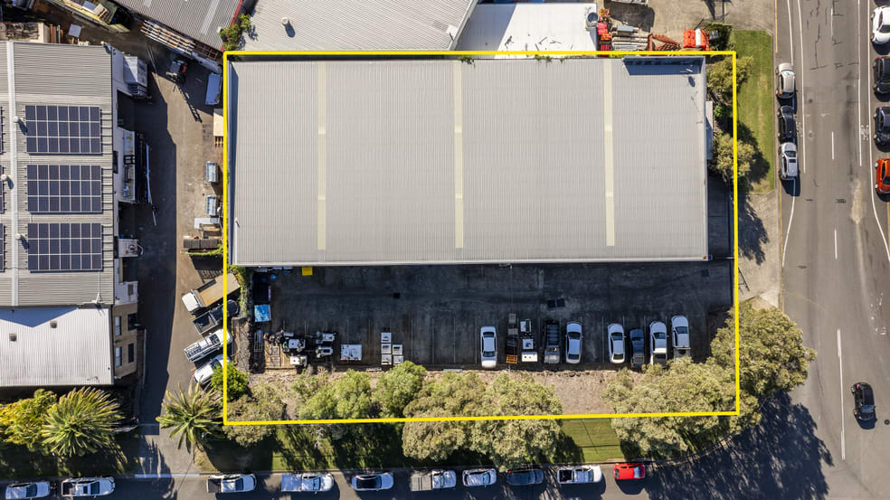 Click to view all images 41 Production Avenue Molendinar QLD 4214 - Image 2
