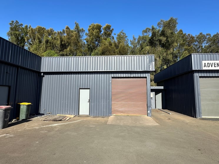Click to view all images 5/153 Industrial Road Oak Flats NSW 2529 - Image 1