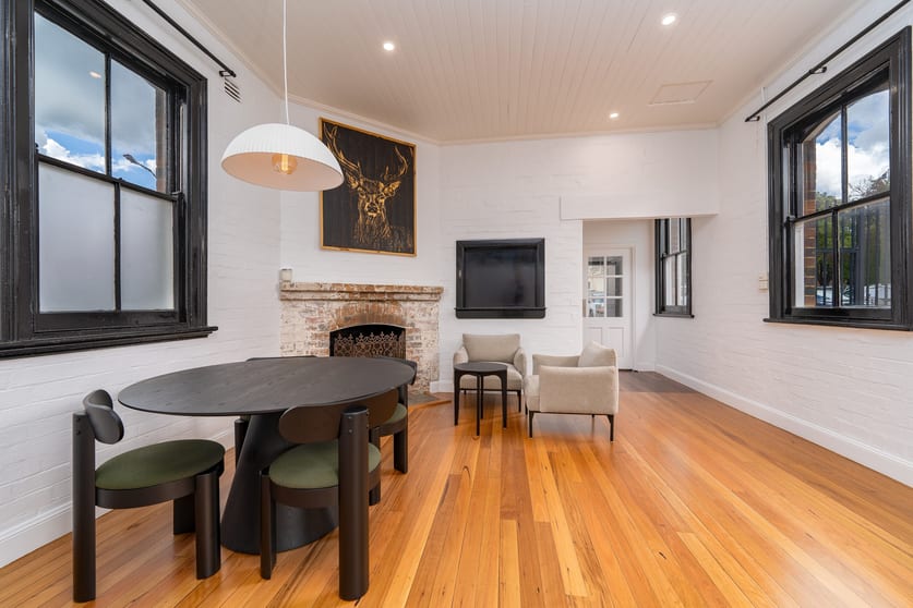 Click to view all images 14 Cinders Lane Armidale NSW 2350 - Image 2