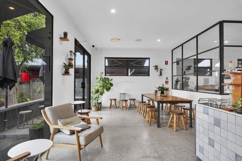 Click to view all images 10 Eenie Creek Road Noosaville QLD 4566 - Image 3