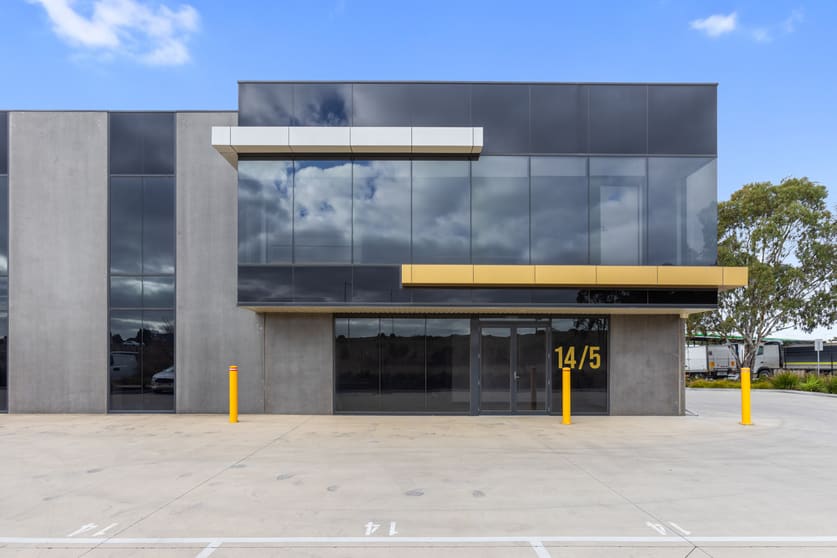 Click to view all images 14/3-5 Scanlon Drive Epping VIC 3076 - Image 1