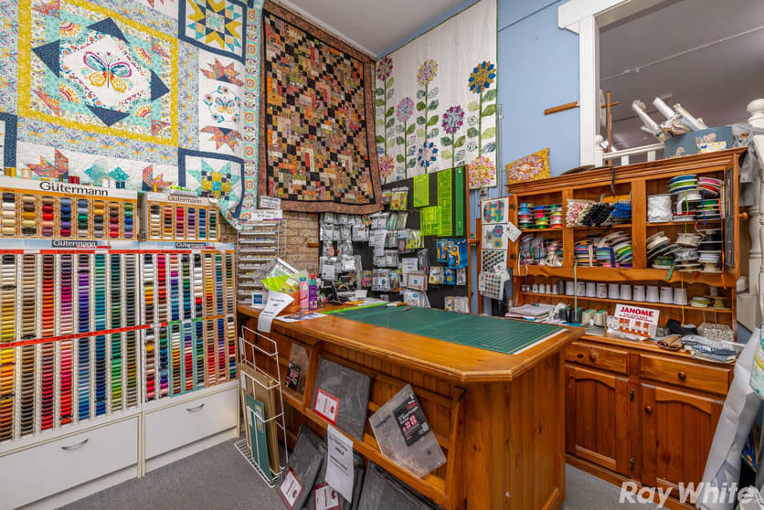 Click to view all images 1 & 6/60 Manning Street Tuncurry NSW 2428 - Image 3