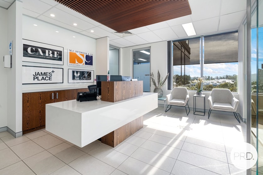 Click to view all images 5.02/2 - 8 Brookhollow Norwest NSW 2153 - Image 3
