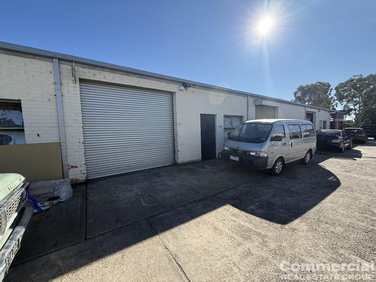 Click to view all images 12/42 Barry Street Bayswater VIC 3153 - Image 2