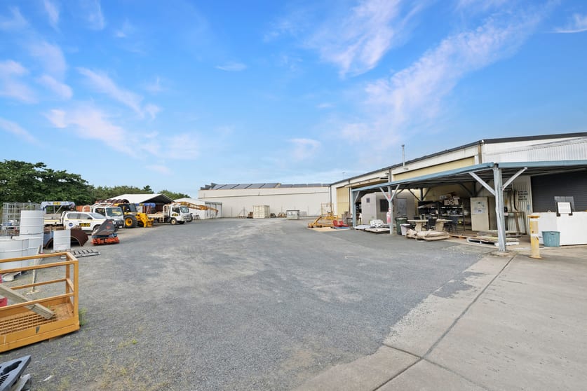 Click to view all images 22-26 McCulloch St North Mackay QLD 4740 - Image 3