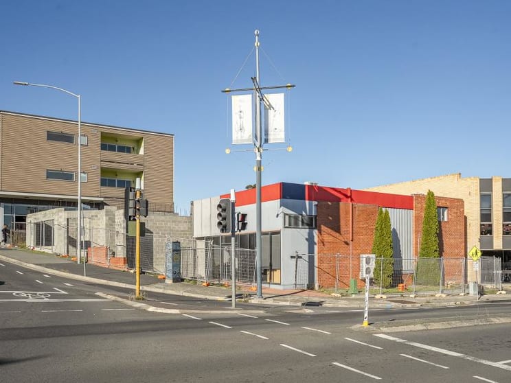 Click to view all images 39 Cambridge Road Bellerive TAS 7018 - Image 3