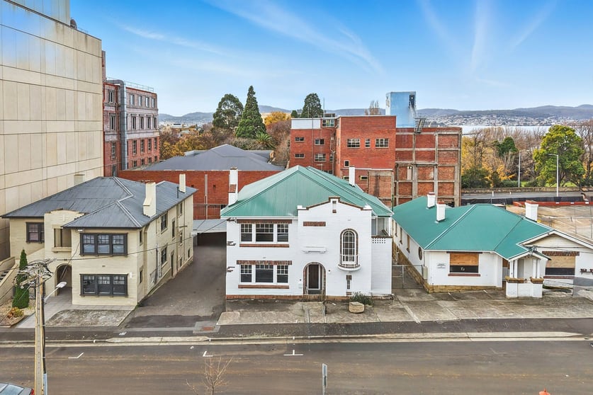 Click to view all images 4 Heathfield Avenue Hobart TAS 7000 - Image 3