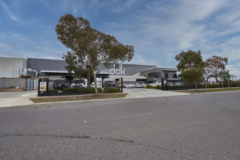 Click to view all images 4 Paraweena Drive Truganina VIC 3029 - Image 3