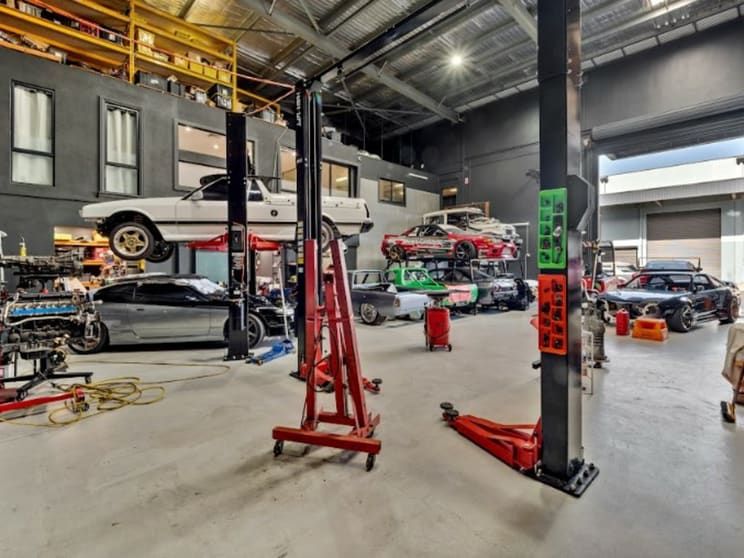 Click to view all images Unit 2, 4 Wrightland Place Arndell Park NSW 2148 - Image 3