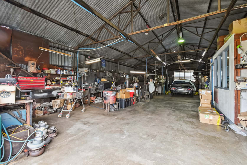Click to view all images 57 ANDERSON STREET Manunda QLD 4870 - Image 2