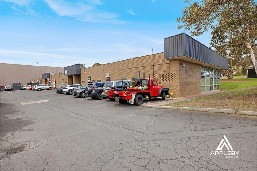 Click to view all images 1/967 MOUNTAIN HIGHWAY Boronia VIC 3155 - Image 2