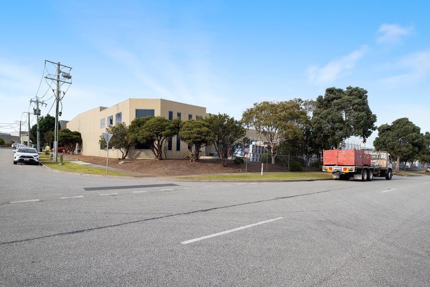 Click to view all images 5 Jack Street Carrum Downs VIC 3201 - Image 3
