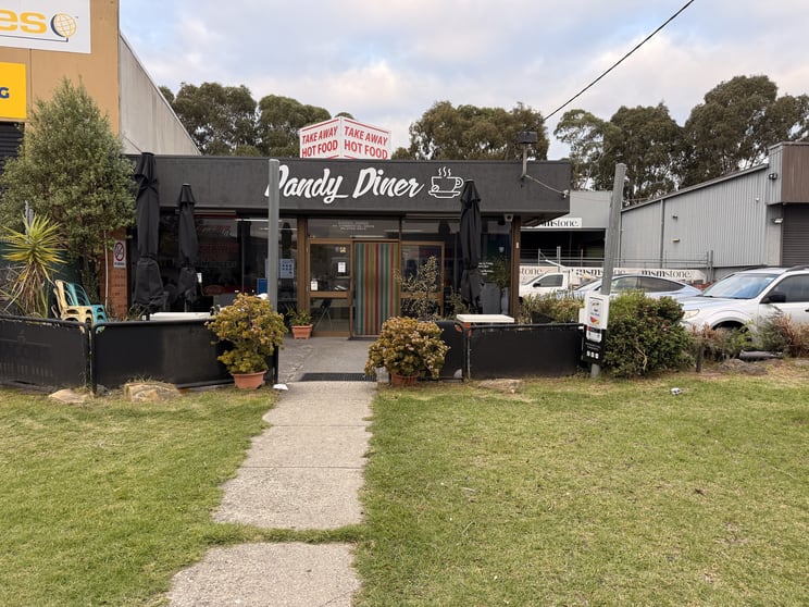 Click to view all images 4A Commercial Drive Dandenong South VIC 3175 - Image 2