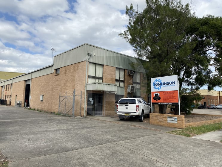 Click to view all images 13 TUCKS ROAD Seven Hills NSW 2147 - Image 1
