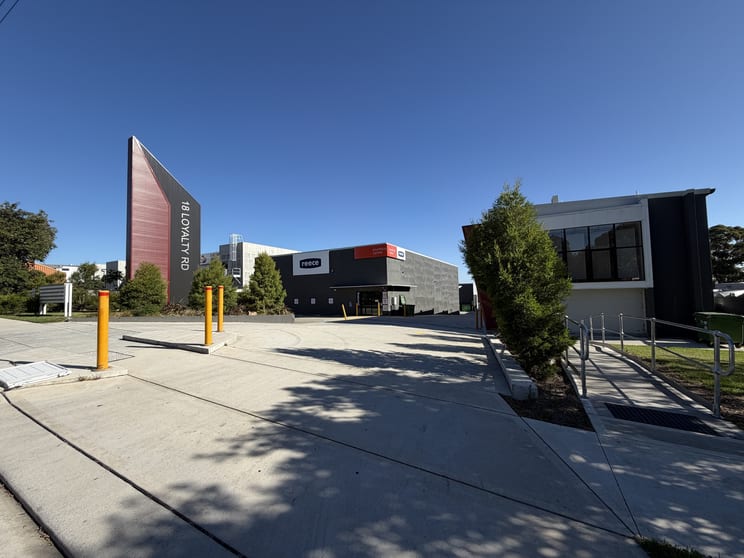 Click to view all images 12/18 Loyalty Road North Rocks NSW 2151 - Image 2