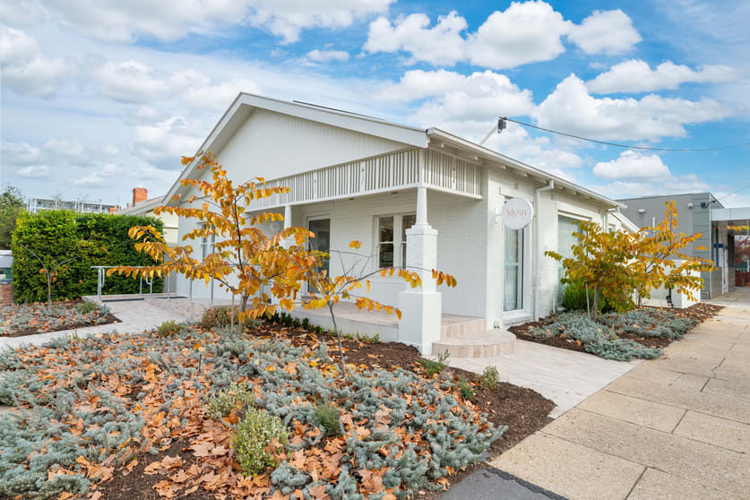 Click to view all images 459 David Street Albury NSW 2640 - Image 1