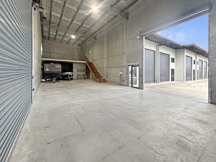Click to view all images 7/9 Corporate Place Landsborough QLD 4550 - Image 3
