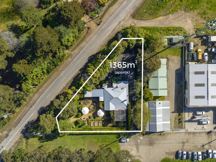 Click to view all images 2998 Frankston Flinders Road Balnarring VIC 3926 - Image 2