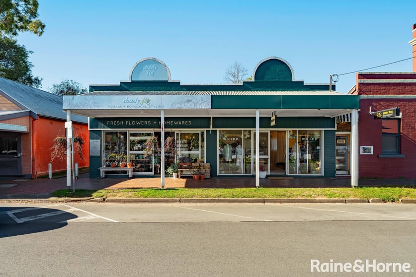 Click to view all images 11 & 12/16 Alexandra Street Berry NSW 2535 - Image 2
