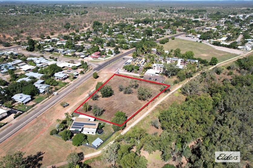 Click to view all images 54 Giles Street Katherine NT 0850 - Image 1