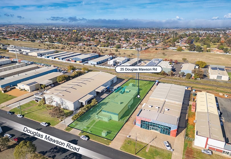 Click to view all images 25 Douglas Mawson Road Dubbo NSW 2830 - Image 3