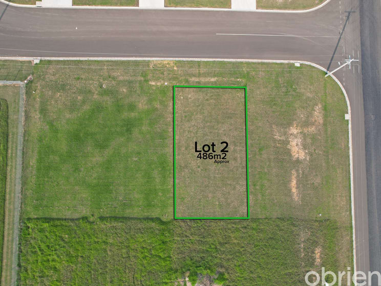 Click to view all images 2/3 Jackson Crescent Bairnsdale VIC 3875 - Image 3