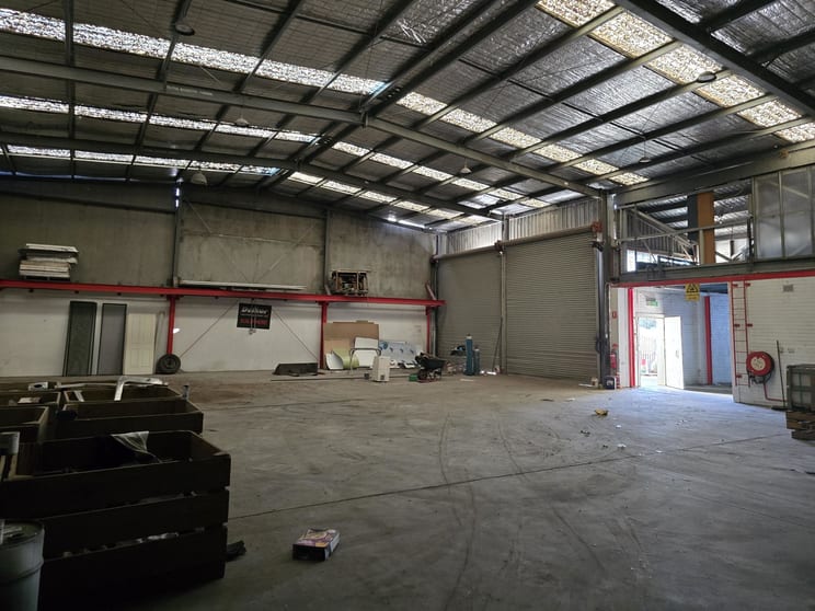 Click to view all images 22-26 Ellen Street Morwell VIC 3840 - Image 3