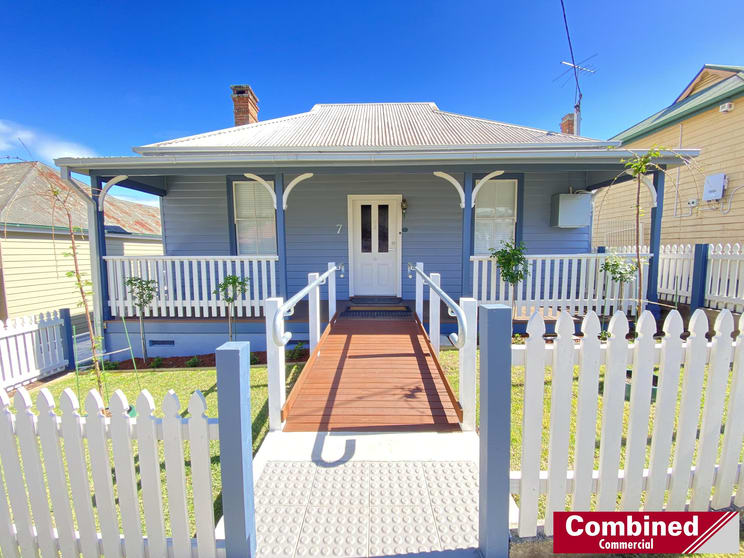 Click to view all images 7 Broughton Street Camden NSW 2570 - Image 1