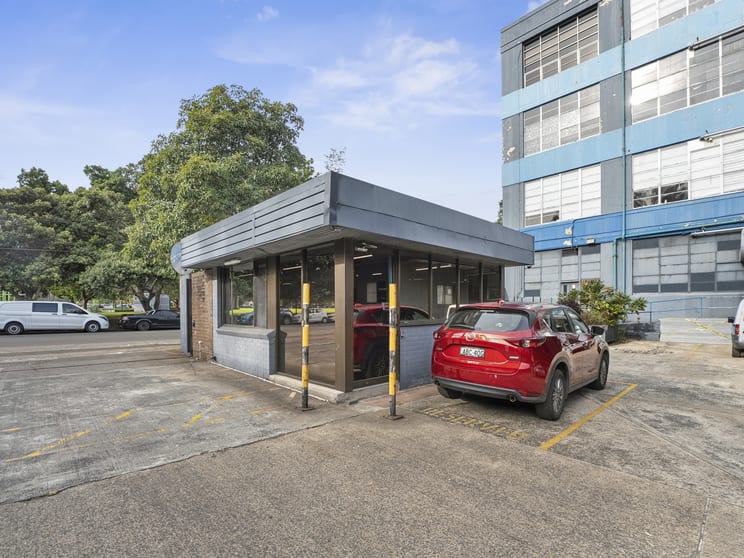 Click to view all images Suite 121/30-40 Harcourt Parade Rosebery NSW 2018 - Image 1