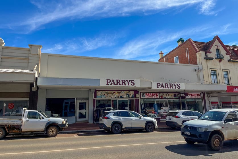 Click to view all images 50 & 54 Federal Street Narrogin WA 6312 - Image 2
