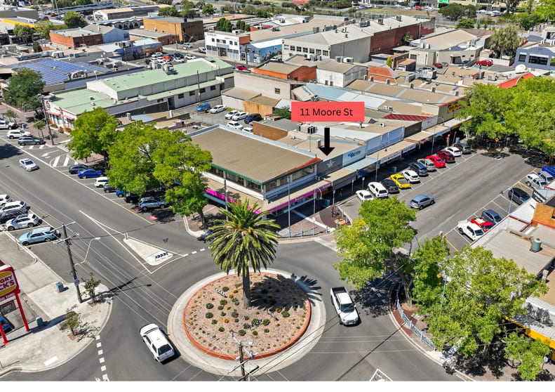 Click to view all images 11 Moore Street Moe VIC 3825 - Image 1