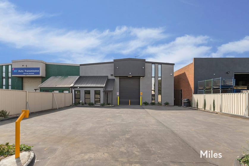 Click to view all images 10 Glenbarry Road Campbellfield VIC 3061 - Image 1