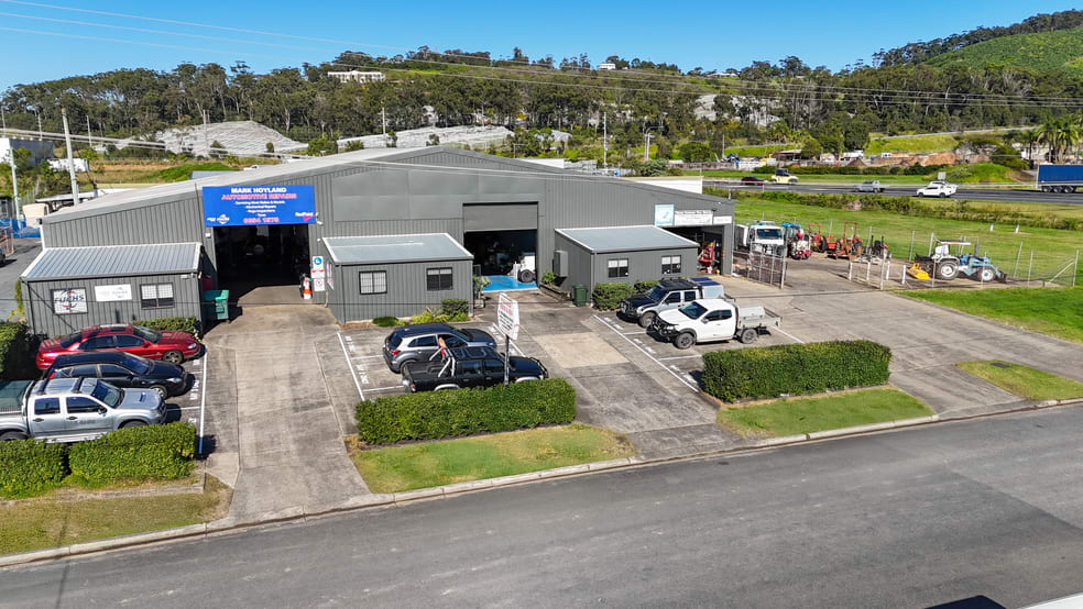 Click to view all images 4 Bosworth Road Woolgoolga NSW 2456 - Image 3
