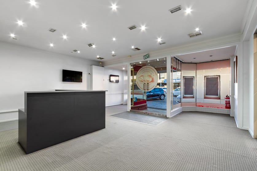 Click to view all images 237-239 Raymond Street Sale VIC 3850 - Image 2