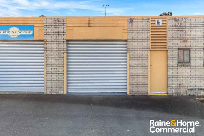 Click to view all images 6C/4 Louise Avenue Ingleburn NSW 2565 - Image 3