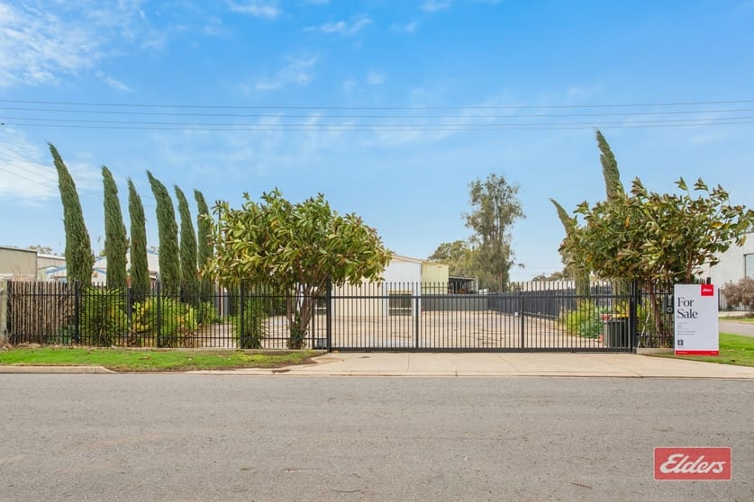 Click to view all images 23 North Terrace Wingfield SA 5013 - Image 2