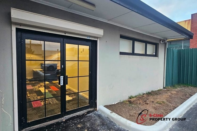 Click to view all images 1/196 Campbell Street Belmont WA 6104 - Image 2