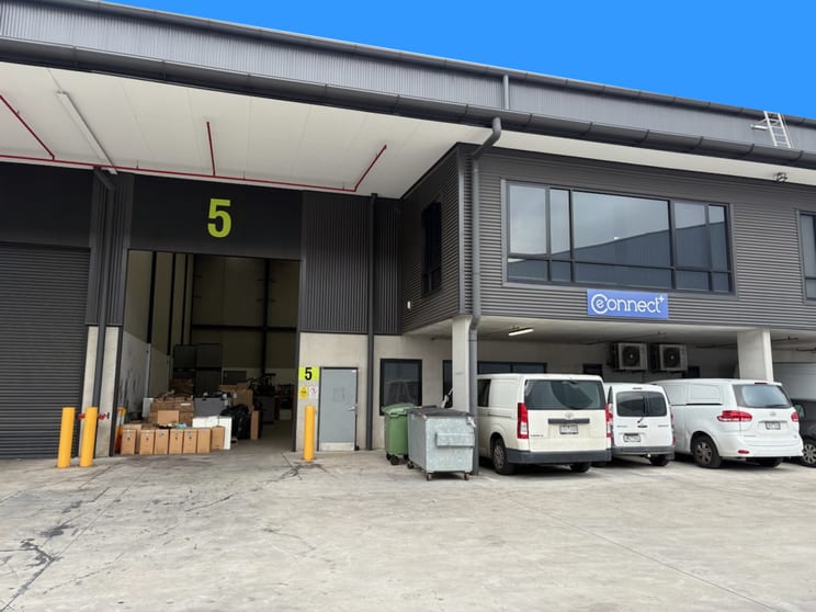 Click to view all images 120 Hume Highway Chullora NSW 2190 - Image 1