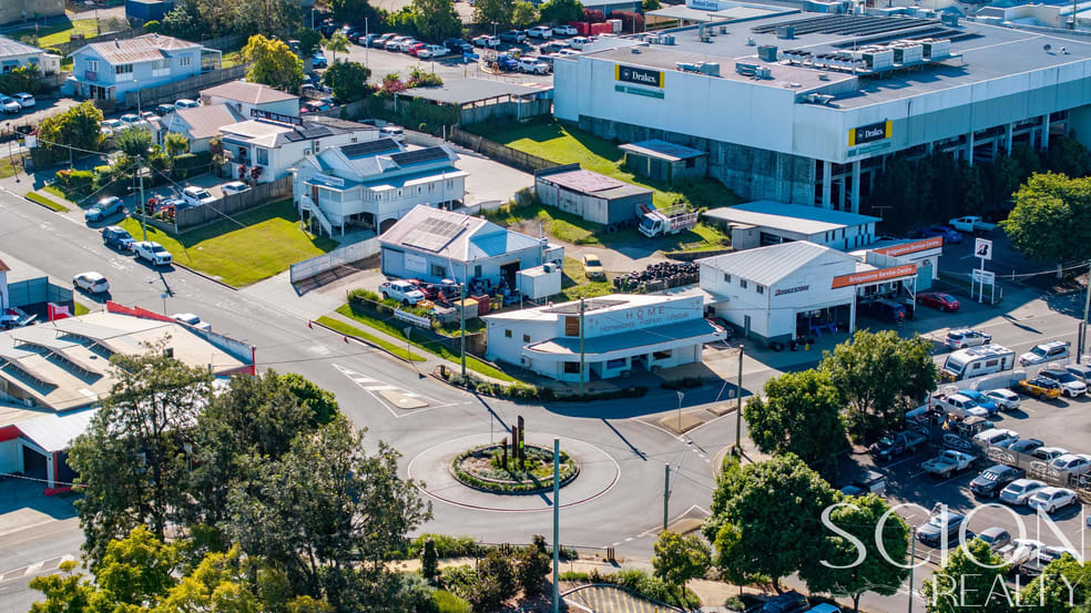 Click to view all images 28 Monkland Street Gympie QLD 4570 - Image 2