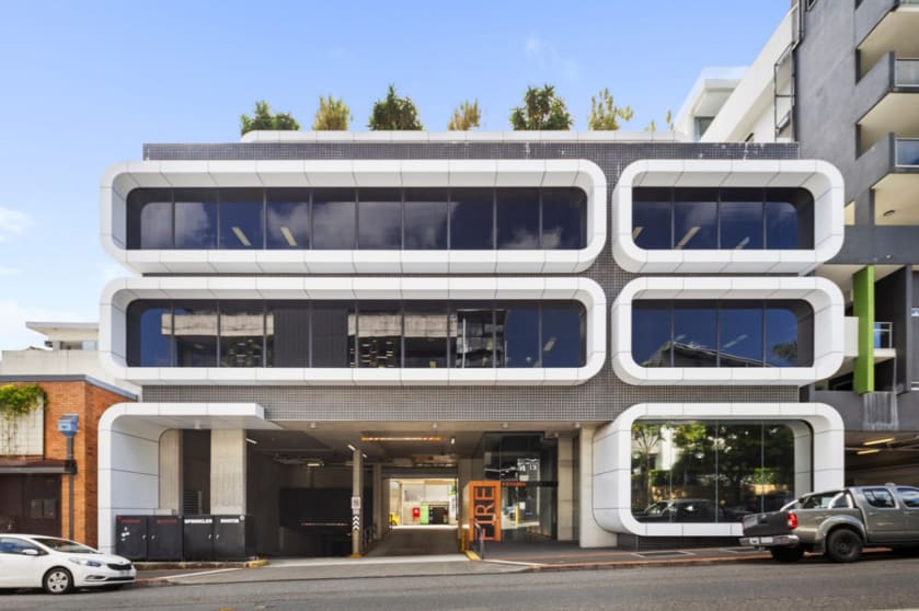 Click to view all images 17-18/4 Kyabra Street Newstead QLD 4006 - Image 1