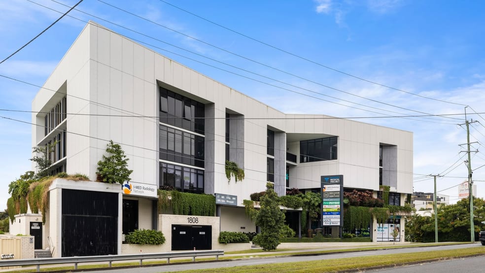 Click to view all images 1/1808 Logan Road Upper Mount Gravatt QLD 4122 - Image 2