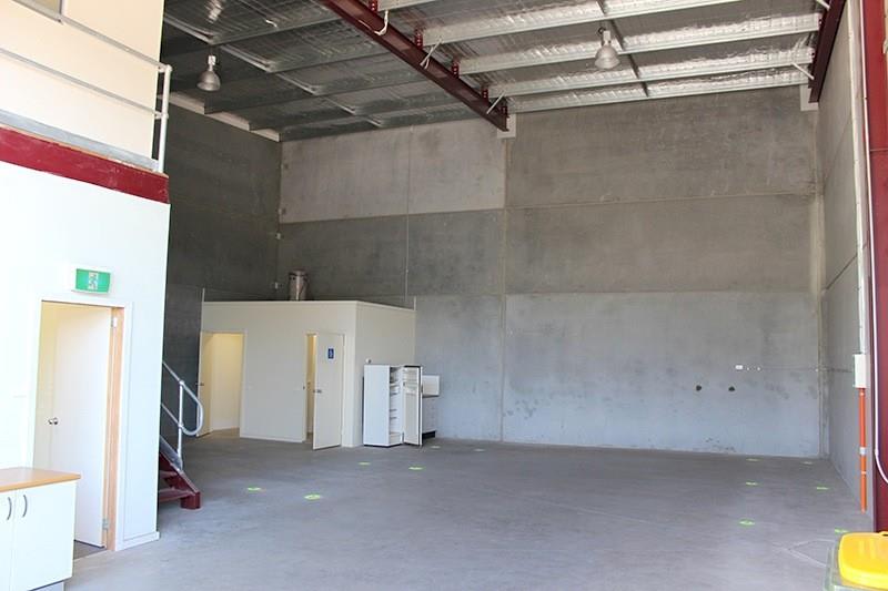Click to view all images Unit 13/5-7 Channel Road Mayfield West NSW 2304 - Image 2