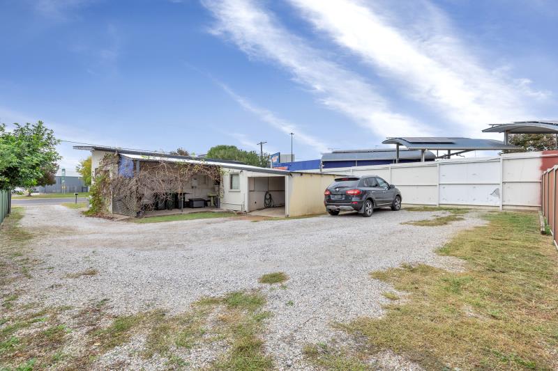 Click to view all images 229 Goonoo Goonoo Road Tamworth NSW 2340 - Image 3