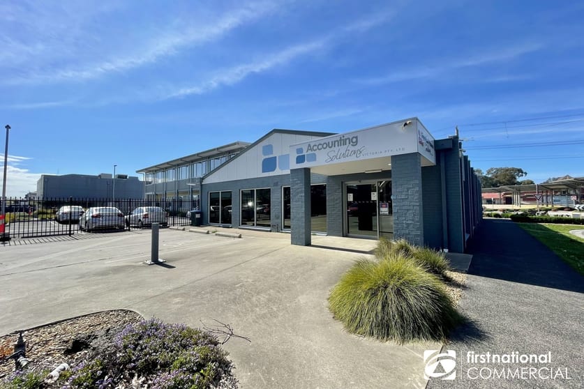 Click to view all images 118 Macleod Street Bairnsdale VIC 3875 - Image 3