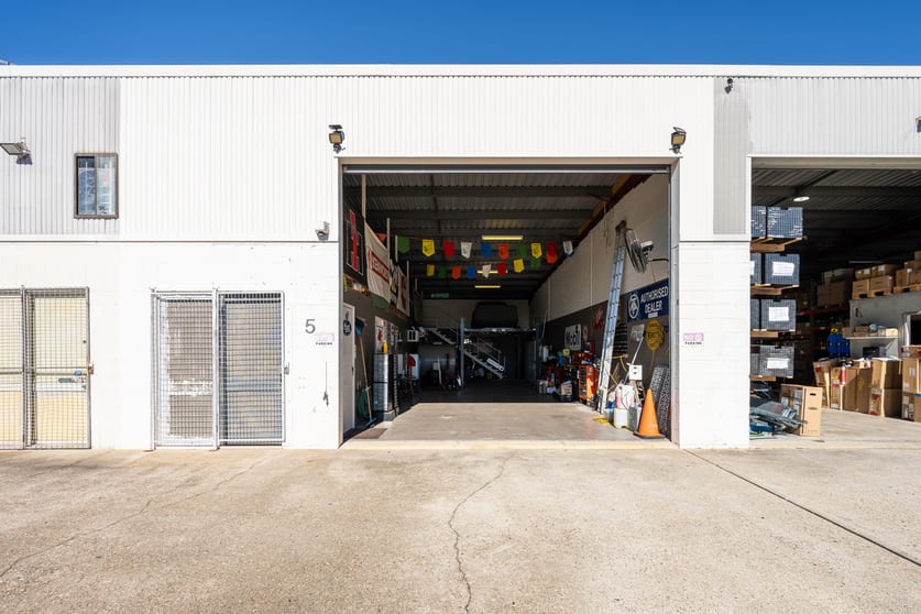 Click to view all images 5/704 Gympie Road Lawnton QLD 4501 - Image 1