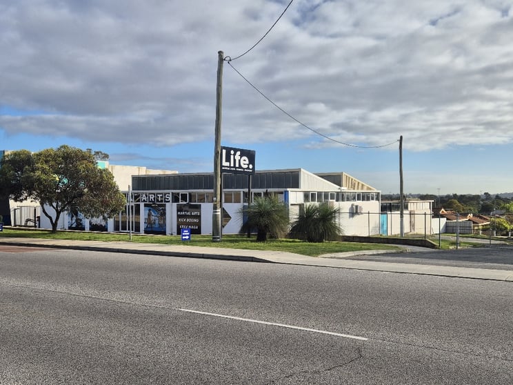 Click to view all images 48 & 50 McCoy Street Myaree WA 6154 - Image 2