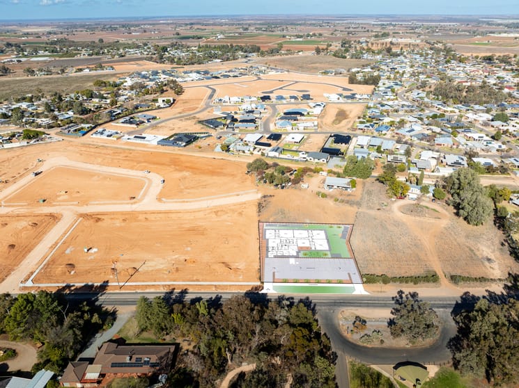 Click to view all images 59 Timbarra Way Red Cliffs VIC 3496 - Image 2