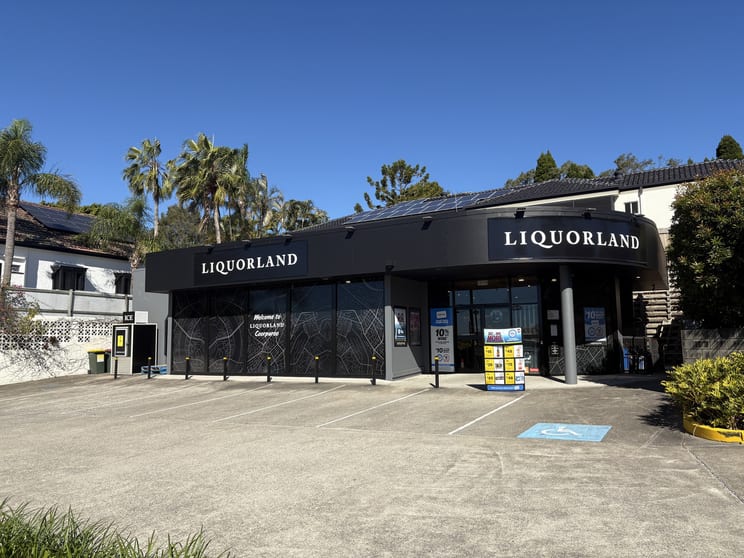 Click to view all images 457 Cavendish Road Coorparoo QLD 4151 - Image 1