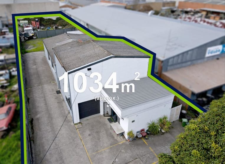 Click to view all images 54 Plateau Rd Reservoir VIC 3073 - Image 2
