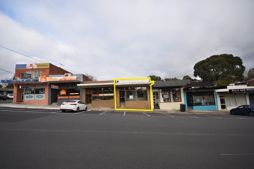 Click to view all images 9 Meadowgate Drive Chirnside Park VIC 3116 - Image 3